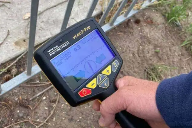 images/-bomenrooien/boom-kap-deurne/verwijderen-van-bomen-deurne-helmond-stronk-frezen-hoge-druk-gas-opzoeken-635x424-998