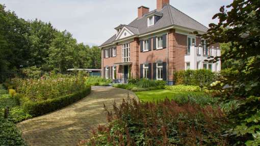 Luxe tuin aanleggen in   EpeEpe