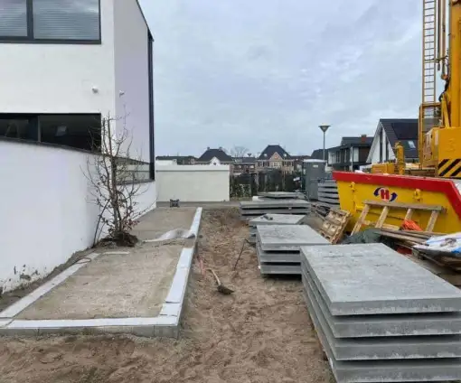images/0000nieuws/2020/liem-schellevis-tegels/schellevis-tegls-leggen-200x100-en-platsen-luxcom-wanden-510x424-069
