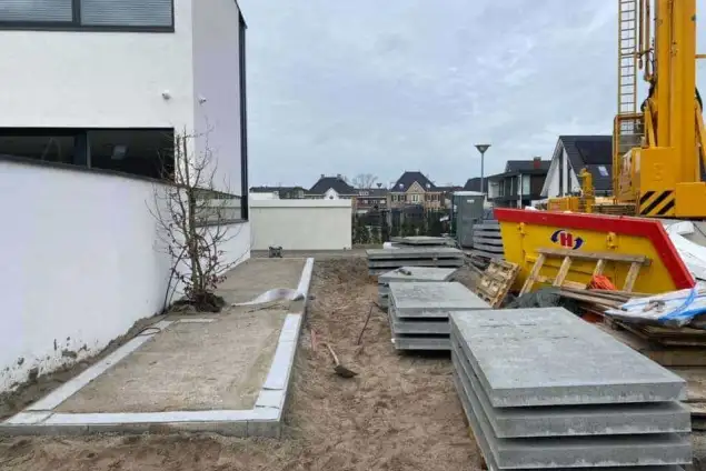 images/0000nieuws/2020/liem-schellevis-tegels/schellevis-tegls-leggen-200x100-en-platsen-luxcom-wanden-635x424-c1b