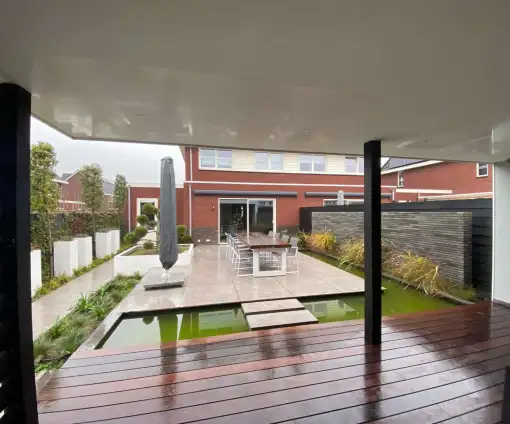 images/0000nieuws/2020/tuinoverkapping-tilburg/kaatsheuvel-luxe-tuin-overkapping-strak-en-modern-tuinaanleg-vakman-hovenier-510x424-e37