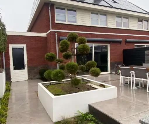 images/0000nieuws/2020/tuinoverkapping-tilburg/luxe-tuin-overkapping-strak-en-modern-tuinaanleg-vakman-hovenier-breda-510x424-76a