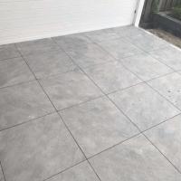 images/0000nieuws/2020/zeewolde-flagstone/keramische-tegels-leggen-1-200x200-a41.jpeg
