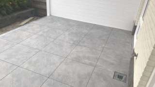 images/0000nieuws/2020/zeewolde-flagstone/keramische-tegels-leggen-2-320x180-94c
