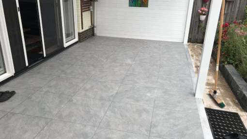 images/0000nieuws/2020/zeewolde-flagstone/voegwerk-kermiasche-tegels-eindhoven-510x287-aa6