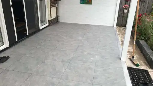 images/0000nieuws/2020/zeewolde-flagstone/voegwerk-kermiasche-tegels-eindhoven-510x287-bd4