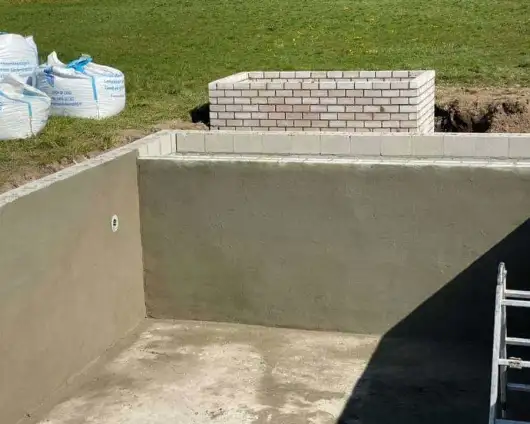 images/0000nieuws/2020/zwemvijver-aanleggen-eindhoven/zwemvjver-aanleggen-eindhoven-polyesteren-12-530x424-24a
