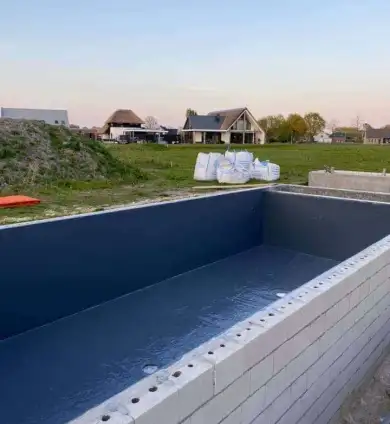 images/0000nieuws/2020/zwemvijver-aanleggen-eindhoven/zwemvjver-aanleggen-eindhoven-polyesteren-5-390x424-297