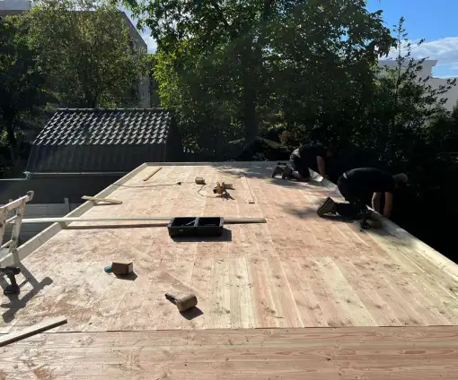 images/0000nieuws/2022/10-tuin-aanleggen-berkel-enschot/tuinoverkapping-plaatsen-douglas-hout-berkel-enschot1-510x424-b07