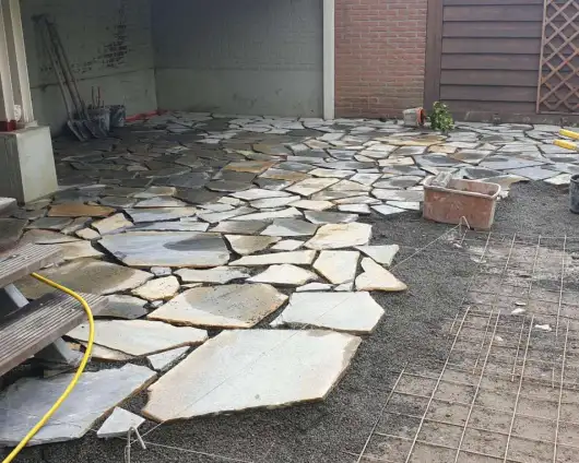 images/0000nieuws/2022/17-2-flagtone-s-gravendeel/23-2-flagstone-leggen-s-gravendeel-breda-530x424-3da