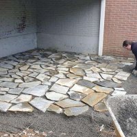 images/0000nieuws/2022/17-2-flagtone-s-gravendeel/flagstone-leggen-s-gravendeel-200x200-57e