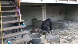 images/0000nieuws/2022/17-2-flagtone-s-gravendeel/voegen-flagstone-s-gravendeel-met-voegzand-en-cement-rotterdam-257x145-1c5