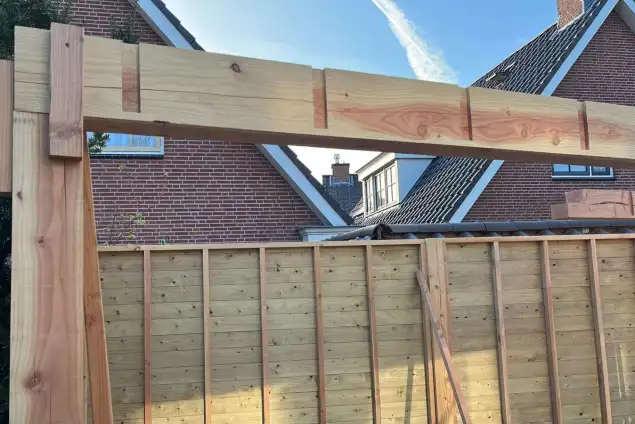images/0000nieuws/2022/20-4-bennebroek/maatwerk-tuinhuis-plaatsen-breda-douglas-hout-waalwijk-635x424-d47