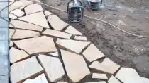 images/0000nieuws/2022/20-flagstone-leggen-udenhout/flagstone-yellow-brazil-udenhout-leggen-in-de-tuin-4-210x118-a74