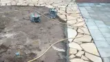 images/0000nieuws/2022/20-flagstone-leggen-udenhout/flagstone-yellow-brazil-udenhout-leggen-in-de-tuin-5-160x90-042