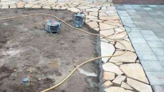 flagstone yellow brazil udenhout leggen in de tuin 