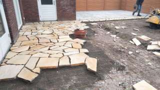 flagstone yellow brazil udenhout leggen in de tuin 