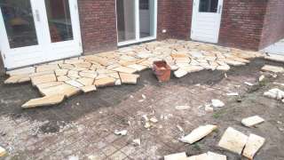 flagstone yellow brazil udenhout leggen in de tuin 