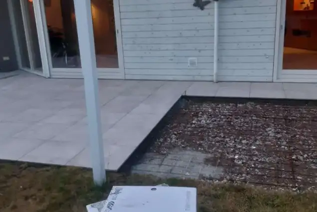 images/0000nieuws/2022/21-5-vlijmen/keramische-terras-tegels-leggen-breda-tilburg-waalwijk-veghel-vlijmen-635x424-0ce