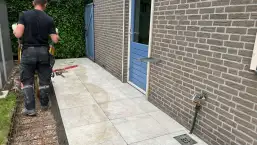 images/0000nieuws/2022/21-5-vlijmen/keramische-tuinteggels-leggen-vlijmen-257x145-c8e