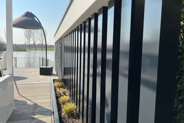 images/0000nieuws/2022/23-3-liem/tuinaanleg-rotterdam-moderne-tuin-hoveniersbedrijf-635x424-786