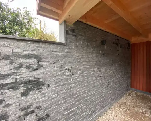 images/0000nieuws/2022/24-1-ellen/overkapping-kopen-van-douglas-hout-voorbeelden-moderen-luxe-desing-tuinoverkapping-kopen-breda-530x424-770