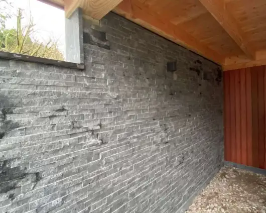 images/0000nieuws/2022/24-1-ellen/overkapping-kopen-van-douglas-hout-voorbeelden-moderen-luxe-desing-tuinoverkapping-kopen-breda-oisterwijk-530x424-b5d