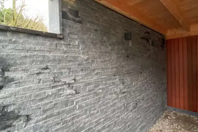 images/0000nieuws/2022/24-1-ellen/overkapping-kopen-van-douglas-hout-voorbeelden-moderen-luxe-desing-tuinoverkapping-kopen-breda-oisterwijk-635x424-583