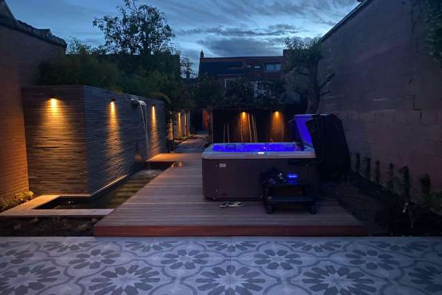 luxe wellness tuin aanleggen Tilburg hoogwaardige luxe tuinen aanleggen