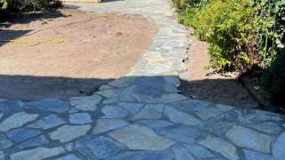 Flagstone kavala blue leggen in achtertuin