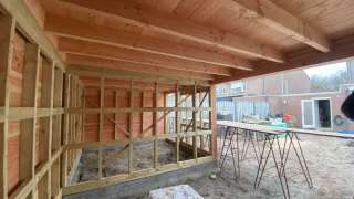 images/0000nieuws/2022/ellen-kaastheuvel/maatwerk-tuinoverkapping-maken-kaastheuvel-loon-op-zand-320x180-9cf