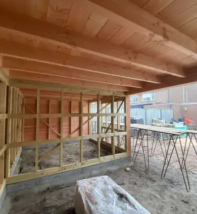 images/0000nieuws/2022/ellen-kaastheuvel/maatwerk-tuinoverkapping-maken-kaastheuvel-loon-op-zand-390x424-f87