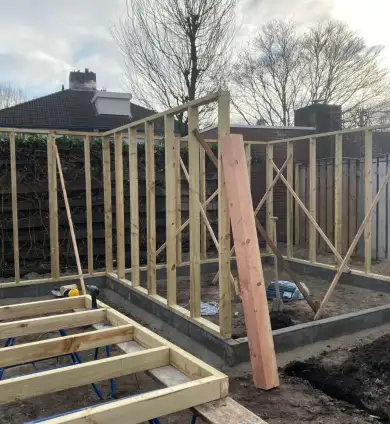 images/0000nieuws/2022/luxe-tuinoverkapping-maken-kaatsheuvel-390x424-a92
