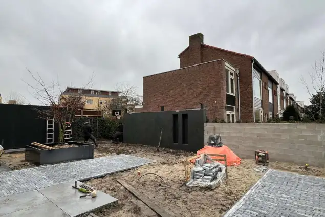 images/0000nieuws/2023/1-pim-noodermeer-amstelveen/moderne-luxe-tuin-aanleggen-amstelveen-rotterdam-breda1-635x424-ca4