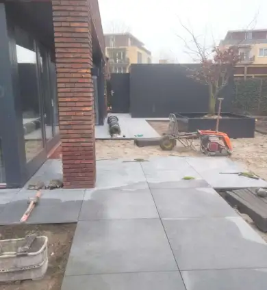 images/0000nieuws/2023/1-pim-noodermeer-amstelveen/moderne-luxe-tuin-aanleggen-amstelveen-rotterdam-breda4-390x424-6b6