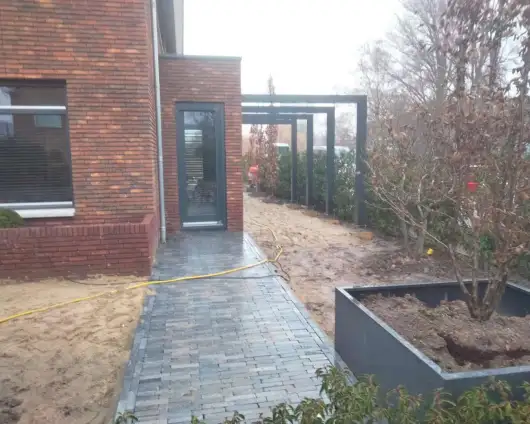 images/0000nieuws/2023/1-pim-noodermeer-amstelveen/tuin-aanleggen-amstelveen-keramische-tegels2-530x424-112