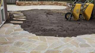 images/0000nieuws/2023/10-flagstone-terras-aanleggen-eindhoven/flagstone-leggen-terras-yellow-brasil-eindhoven-320x180-25f
