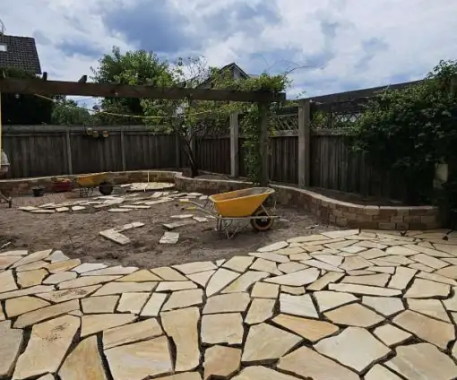 images/0000nieuws/2023/10-flagstone-terras-aanleggen-eindhoven/flagstone-leggen-terras-yellow-brasil-eindhoven4-510x424-199