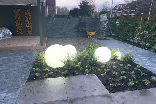 images/0000nieuws/2023/5-tuin-aanleggen-pim-noordermeer/breda-tuin-aanleggen1-635x424-af5