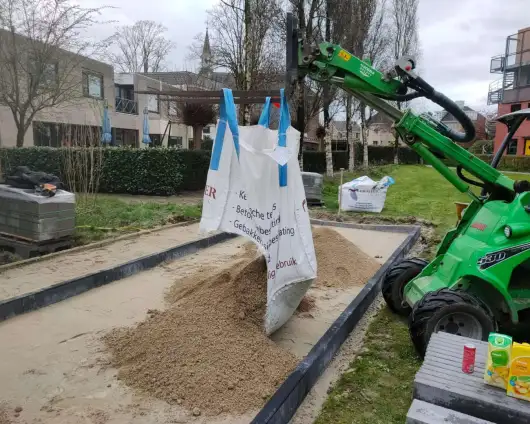 images/0000nieuws/2024/1-jou-de-boule-baan/jeu-de-boules-aanleggen-welke-kosten-breda11-530x424-619