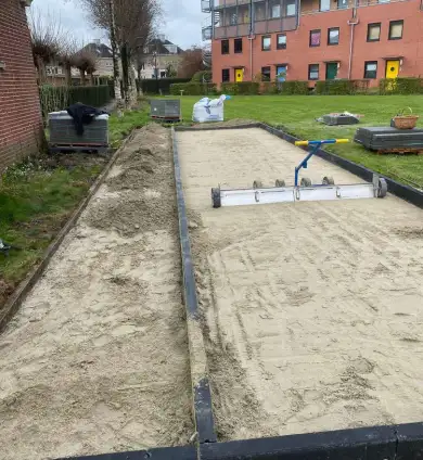 images/0000nieuws/2024/1-jou-de-boule-baan/jeu-de-boules-aanleggen-welke-kosten-breda9-390x424-209