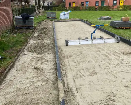 images/0000nieuws/2024/1-jou-de-boule-baan/jeu-de-boules-aanleggen-welke-kosten-breda9-530x424-937