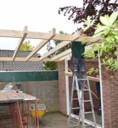 images/001-tuinaanleg-ettenleur/002gerrit-de-jong/Son-moderne-tuinoverkapping-Breda-390x424-7ad