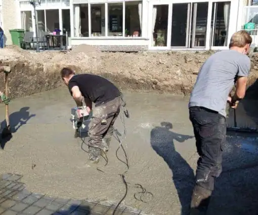 images/001-tuinaanleg-ettenleur/koivijver/welke-vakman-maakt-koivijvers-510x424-686