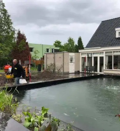 images/001-tuinaanleg-ettenleur/koivijver/zwemvijver-voorbeelden-390x424-fa3