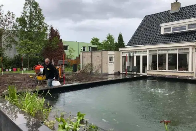 images/001-tuinaanleg-ettenleur/koivijver/zwemvijver-voorbeelden-635x424-9f7