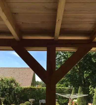 images/001-tuinaanleg-ettenleur/maatwerk-tuinoverkapping/2-overkapping-van-douglashout-390x424-fa3
