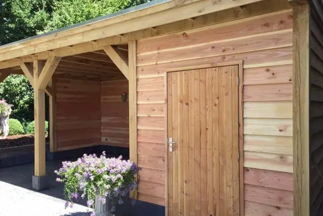 images/001-tuinaanleg-ettenleur/maatwerk-tuinoverkapping/3-tuinoverkapping-forse-palen-15x15-635x424-9f7