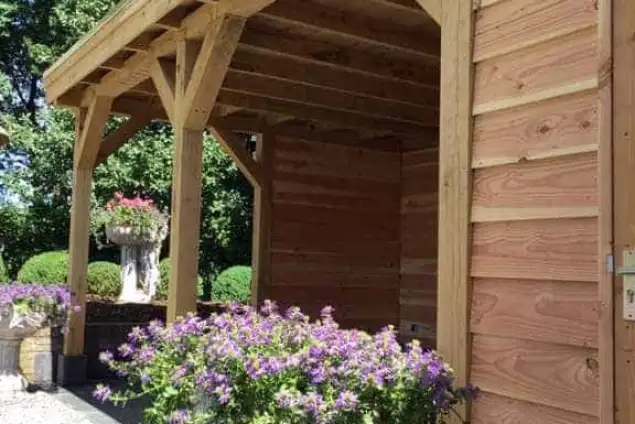 images/001-tuinaanleg-ettenleur/maatwerk-tuinoverkapping/7-tuinoverkapping--douglashout-Breda-635x424-440