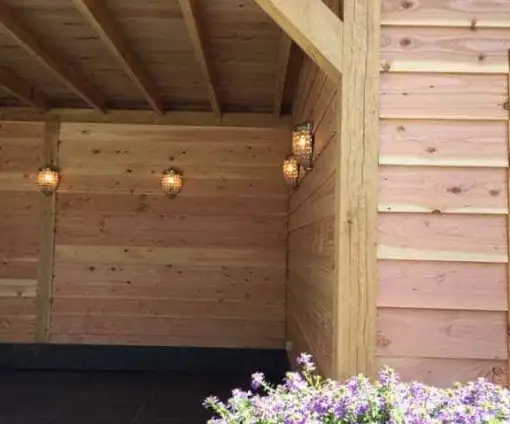 images/001-tuinaanleg-ettenleur/maatwerk-tuinoverkapping/8-Maatwerk-tuinoverkapping-douglas-hout-Eindhoven-510x424-be7
